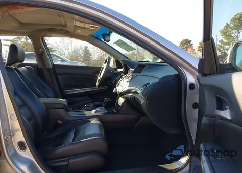 2008 Honda Accord 2.4 Ex-L z USA, uszkodzony, nr VIN 1HGCP26818A082782